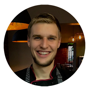 Portret: Piotr Sady – szef kuchni, pasjonat łączenia smaków